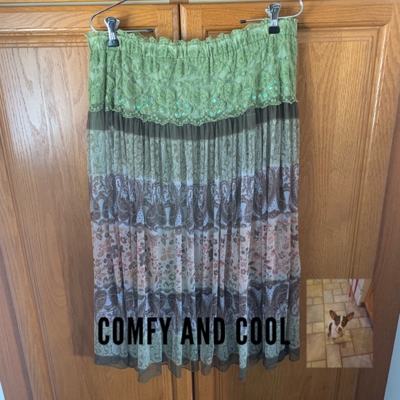 Luna Dresses & Skirts - 3 for $10 Elastic pull on skirt